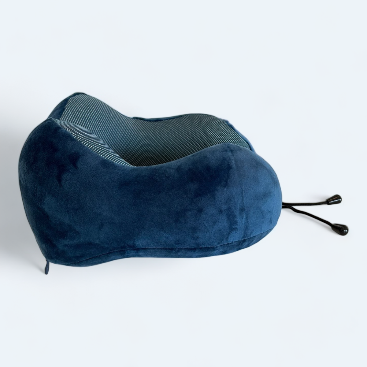 Velour Blå Velours Blauw Velourblått = blå nakkepude fra siden